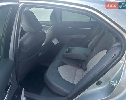 Серый Тойота Камри, объемом двигателя 2.49 л и пробегом 110 тыс. км за 21500 $, фото 2 на Automoto.ua