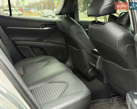 Сірий Тойота Камрі, об'ємом двигуна 2.49 л та пробігом 220 тис. км за 17700 $, фото 24 на Automoto.ua