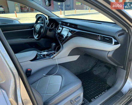 Серый Тойота Камри, объемом двигателя 2.5 л и пробегом 38 тыс. км за 29900 $, фото 13 на Automoto.ua