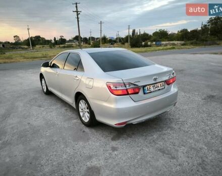 Серый Тойота Камри, объемом двигателя 2.49 л и пробегом 214 тыс. км за 18500 $, фото 10 на Automoto.ua