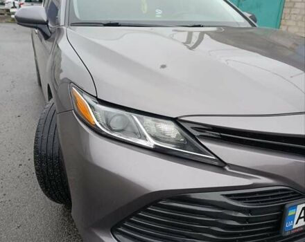 Серый Тойота Камри, объемом двигателя 2.49 л и пробегом 140 тыс. км за 18200 $, фото 5 на Automoto.ua