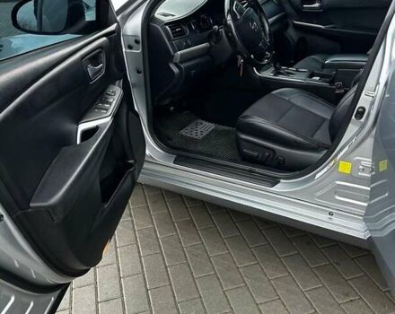 Сірий Тойота Камрі, об'ємом двигуна 2.49 л та пробігом 172 тис. км за 14600 $, фото 25 на Automoto.ua