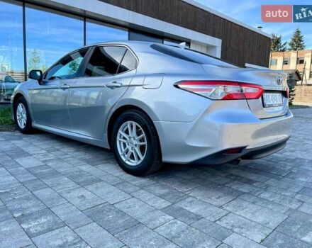 Сірий Тойота Камрі, об'ємом двигуна 2.49 л та пробігом 183 тис. км за 21400 $, фото 11 на Automoto.ua