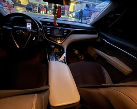 Серый Тойота Камри, объемом двигателя 2.5 л и пробегом 84 тыс. км за 18000 $, фото 9 на Automoto.ua