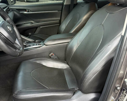 Сірий Тойота Камрі, об'ємом двигуна 2.5 л та пробігом 150 тис. км за 22900 $, фото 26 на Automoto.ua