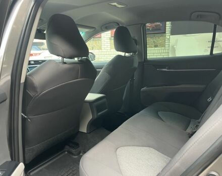 Сірий Тойота Камрі, об'ємом двигуна 2.5 л та пробігом 81 тис. км за 18999 $, фото 19 на Automoto.ua