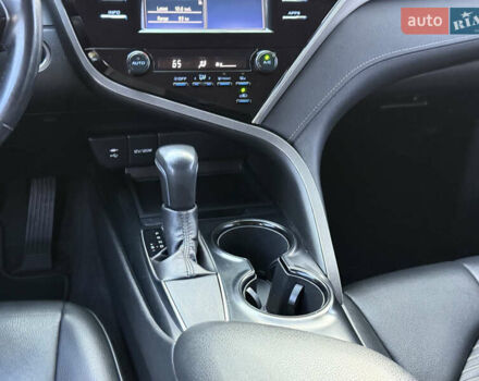 Сірий Тойота Камрі, об'ємом двигуна 2.49 л та пробігом 144 тис. км за 18200 $, фото 27 на Automoto.ua