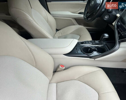 Сірий Тойота Камрі, об'ємом двигуна 2.49 л та пробігом 67 тис. км за 23000 $, фото 65 на Automoto.ua