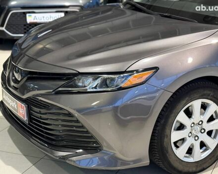 Сірий Тойота Камрі, об'ємом двигуна 2.5 л та пробігом 62 тис. км за 17990 $, фото 3 на Automoto.ua