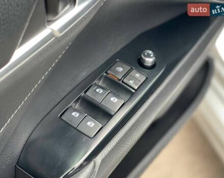 Тойота Камри 2018 в Киеве на Automoto.ua Серый Тойота Камри, объемом двигателя 3.46 л и пробегом 146 тыс. км за 23500 $, фото 13 на Automoto.ua