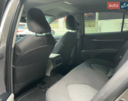 Тойота Камри 2018 в Белой Церкве на Automoto.ua Серый Тойота Камри, объемом двигателя 2.49 л и пробегом 81 тыс. км за 19000 $, фото 19 на Automoto.ua