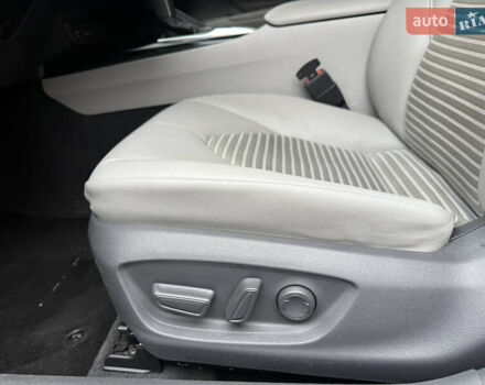 Серый Тойота Камри, объемом двигателя 2.49 л и пробегом 95 тыс. км за 23000 $, фото 17 на Automoto.ua