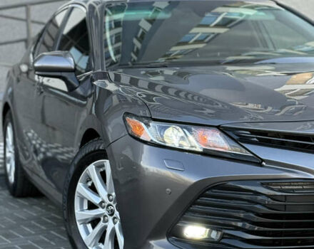 Серый Тойота Камри, объемом двигателя 2.5 л и пробегом 80 тыс. км за 17700 $, фото 9 на Automoto.ua