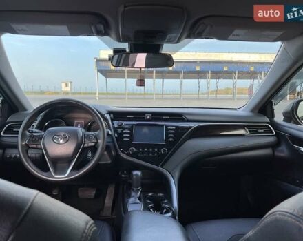 Сірий Тойота Камрі, об'ємом двигуна 2.49 л та пробігом 215 тис. км за 17500 $, фото 9 на Automoto.ua