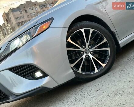 Серый Тойота Камри, объемом двигателя 2.49 л и пробегом 78 тыс. км за 18500 $, фото 4 на Automoto.ua