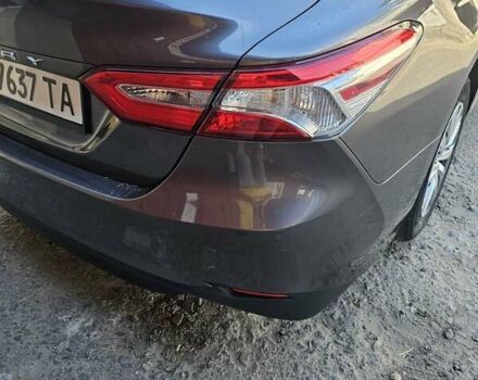 Серый Тойота Камри, объемом двигателя 2.49 л и пробегом 62 тыс. км за 18000 $, фото 9 на Automoto.ua