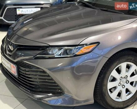Сірий Тойота Камрі, об'ємом двигуна 2.5 л та пробігом 62 тис. км за 17990 $, фото 3 на Automoto.ua