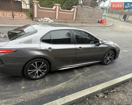 Серый Тойота Камри, объемом двигателя 2.49 л и пробегом 95 тыс. км за 23000 $, фото 7 на Automoto.ua