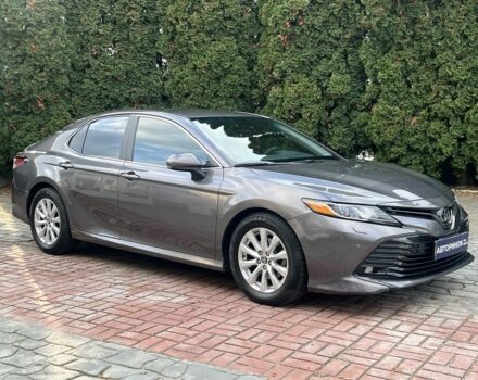 Сірий Тойота Камрі, об'ємом двигуна 2.5 л та пробігом 81 тис. км за 18999 $, фото 1 на Automoto.ua
