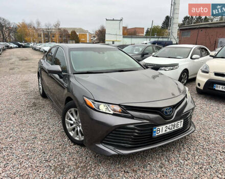 Серый Тойота Камри, объемом двигателя 2.5 л и пробегом 185 тыс. км за 21500 $, фото 2 на Automoto.ua