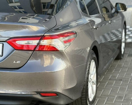 Серый Тойота Камри, объемом двигателя 2.5 л и пробегом 80 тыс. км за 17700 $, фото 20 на Automoto.ua