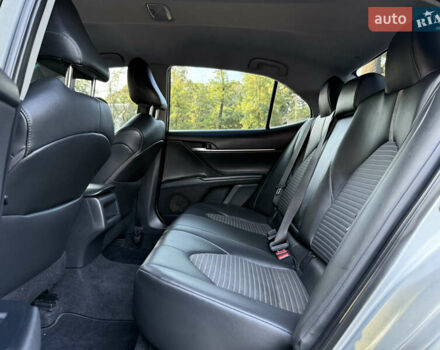 Сірий Тойота Камрі, об'ємом двигуна 2.49 л та пробігом 144 тис. км за 18200 $, фото 32 на Automoto.ua