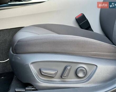 Серый Тойота Камри, объемом двигателя 2.49 л и пробегом 88 тыс. км за 22500 $, фото 22 на Automoto.ua