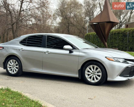 Серый Тойота Камри, объемом двигателя 2.49 л и пробегом 83 тыс. км за 18950 $, фото 7 на Automoto.ua