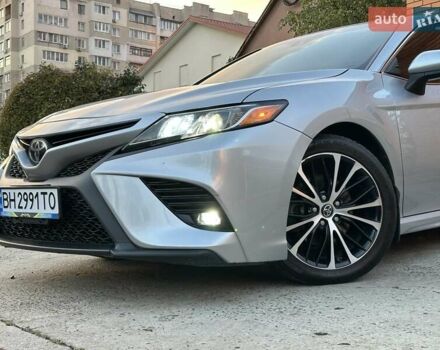 Серый Тойота Камри, объемом двигателя 2.49 л и пробегом 78 тыс. км за 18500 $, фото 3 на Automoto.ua