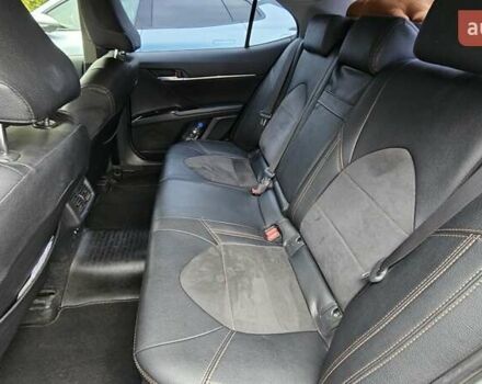 Серый Тойота Камри, объемом двигателя 2.49 л и пробегом 238 тыс. км за 20000 $, фото 7 на Automoto.ua