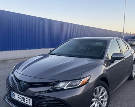 Серый Тойота Камри, объемом двигателя 2.5 л и пробегом 181 тыс. км за 20500 $, фото 1 на Automoto.ua