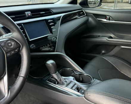 Сірий Тойота Камрі, об'ємом двигуна 2.5 л та пробігом 150 тис. км за 22900 $, фото 27 на Automoto.ua