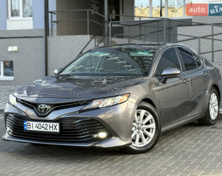 Серый Тойота Камри, объемом двигателя 2.5 л и пробегом 80 тыс. км за 17700 $, фото 1 на Automoto.ua