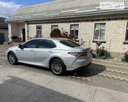 Серый Тойота Камри, объемом двигателя 2.49 л и пробегом 80 тыс. км за 22800 $, фото 3 на Automoto.ua