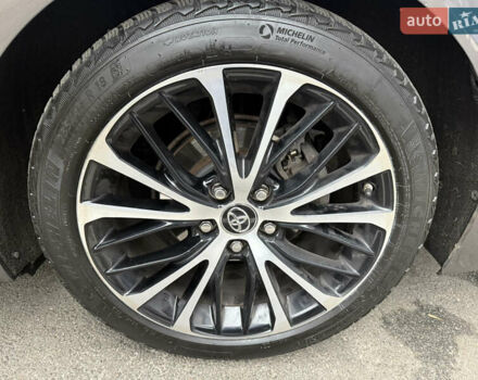 Серый Тойота Камри, объемом двигателя 2.49 л и пробегом 95 тыс. км за 23000 $, фото 20 на Automoto.ua