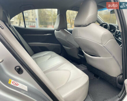 Серый Тойота Камри, объемом двигателя 2.49 л и пробегом 105 тыс. км за 17899 $, фото 12 на Automoto.ua