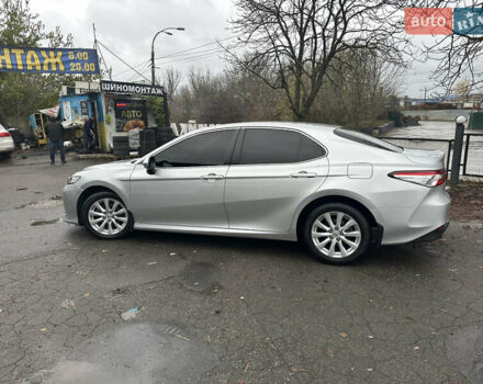 Сірий Тойота Камрі, об'ємом двигуна 2.49 л та пробігом 67 тис. км за 23000 $, фото 35 на Automoto.ua