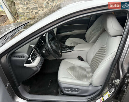 Серый Тойота Камри, объемом двигателя 2.49 л и пробегом 95 тыс. км за 23000 $, фото 12 на Automoto.ua