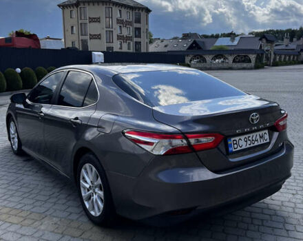 Сірий Тойота Камрі, об'ємом двигуна 2.49 л та пробігом 102 тис. км за 18700 $, фото 3 на Automoto.ua