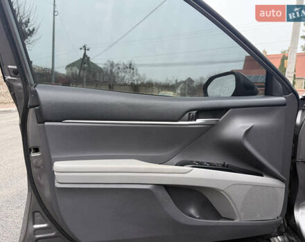 Серый Тойота Камри, объемом двигателя 2.49 л и пробегом 95 тыс. км за 23000 $, фото 16 на Automoto.ua