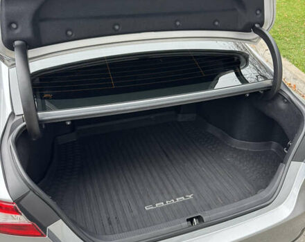 Серый Тойота Камри, объемом двигателя 2.49 л и пробегом 83 тыс. км за 18950 $, фото 19 на Automoto.ua