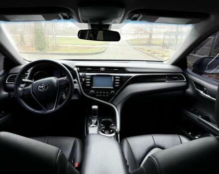 Серый Тойота Камри, объемом двигателя 2.5 л и пробегом 150 тыс. км за 16000 $, фото 5 на Automoto.ua