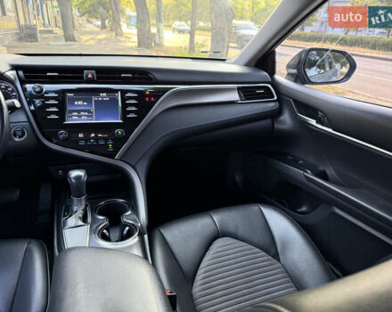 Сірий Тойота Камрі, об'ємом двигуна 2.49 л та пробігом 144 тис. км за 18200 $, фото 25 на Automoto.ua