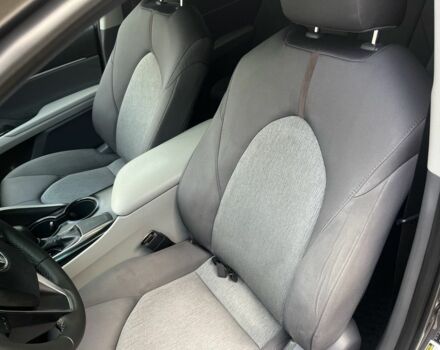 Сірий Тойота Камрі, об'ємом двигуна 2.5 л та пробігом 81 тис. км за 18999 $, фото 13 на Automoto.ua