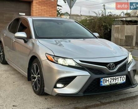 Тойота Камри 2018 в Одессе на Automoto.ua Серый Тойота Камри, объемом двигателя 2.5 л и пробегом 78 тыс. км за 21000 $, фото 47 на Automoto.ua