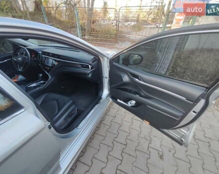 Серый Тойота Камри, объемом двигателя 2.49 л и пробегом 128 тыс. км за 19500 $, фото 4 на Automoto.ua