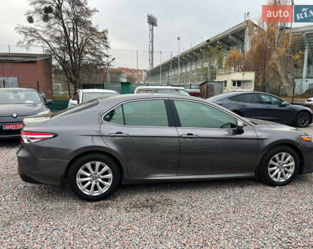 Серый Тойота Камри, объемом двигателя 2.5 л и пробегом 185 тыс. км за 21500 $, фото 3 на Automoto.ua