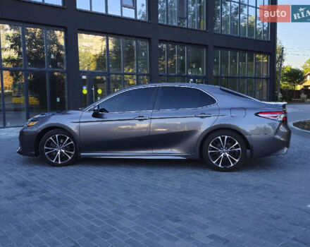 Серый Тойота Камри, объемом двигателя 2.5 л и пробегом 105 тыс. км за 19500 $, фото 6 на Automoto.ua