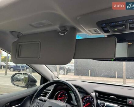 Тойота Камри 2018 в Киеве на Automoto.ua Серый Тойота Камри, объемом двигателя 3.46 л и пробегом 146 тыс. км за 23500 $, фото 35 на Automoto.ua