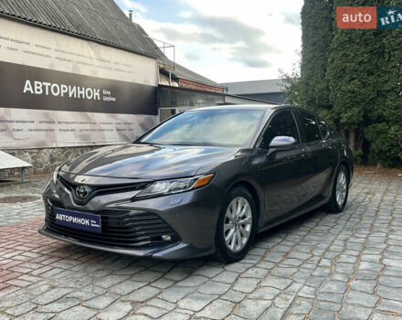 Тойота Камри 2018 в Белой Церкве на Automoto.ua Серый Тойота Камри, объемом двигателя 2.49 л и пробегом 81 тыс. км за 19000 $, фото 7 на Automoto.ua